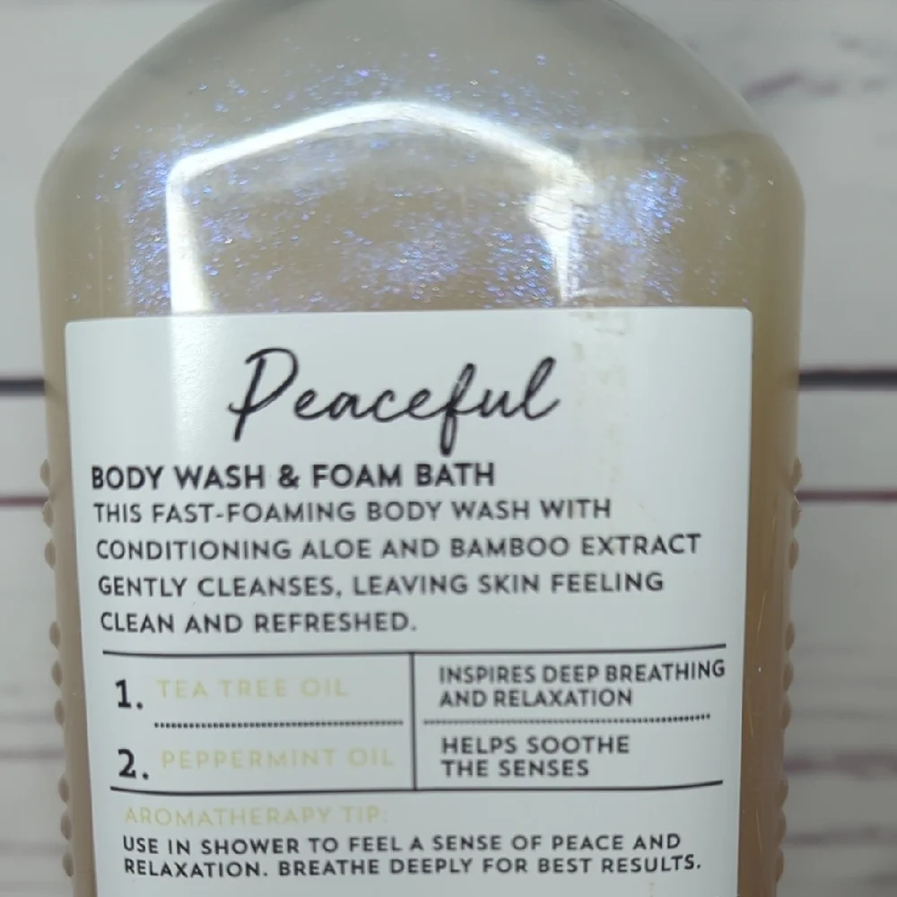 Peaceful by Bath & Body Works Aromatherapy Body Wash Tea Tree and Peppermint‎